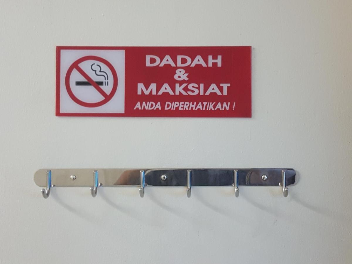 Ilhamku Inn Chukai Kültér fotó